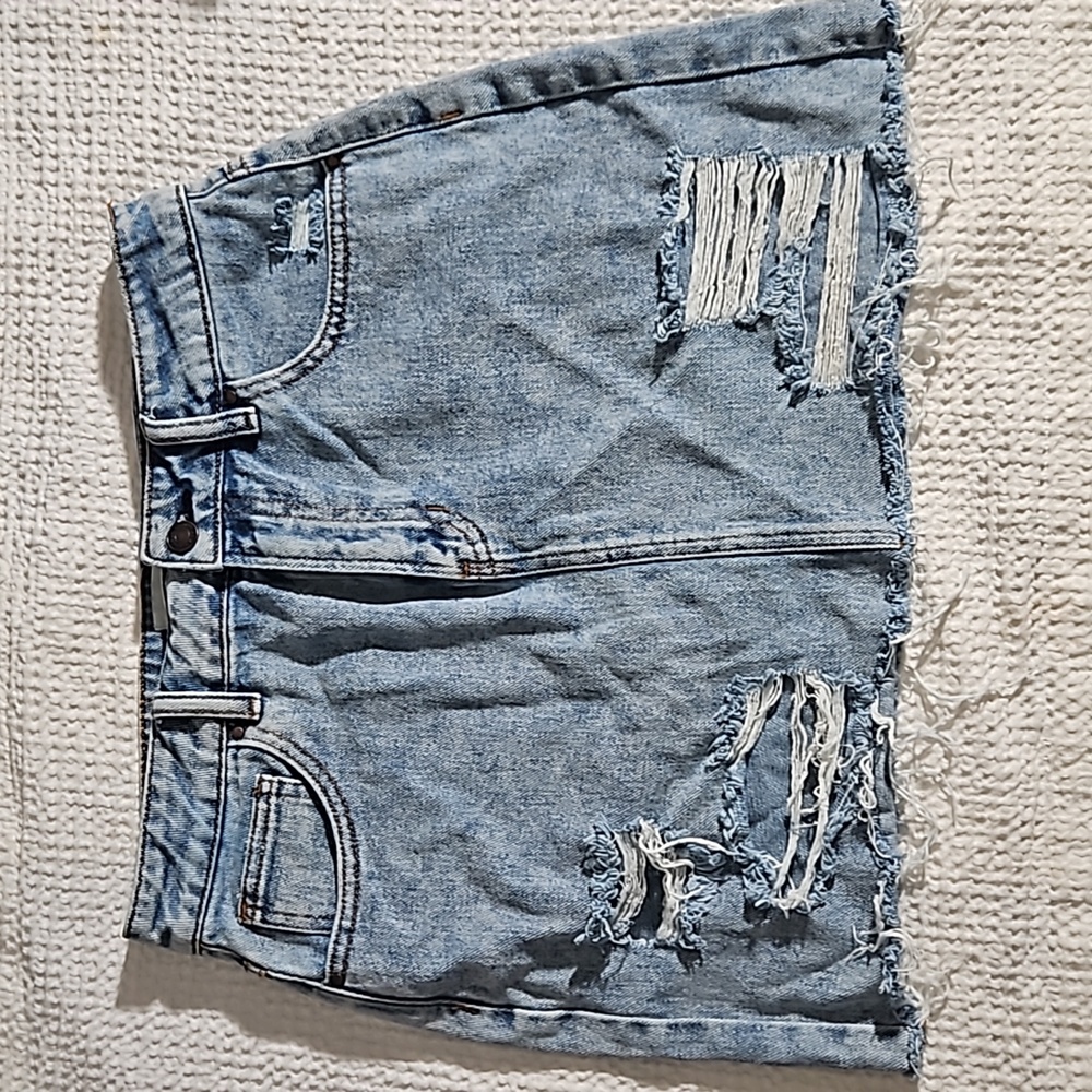 Pacsun jean skirt size 27 lite blue jean skirt